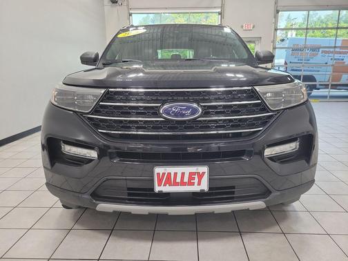 Black Metallic 2020 Ford Explorer XLT