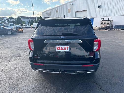 Black Metallic 2020 Ford Explorer XLT