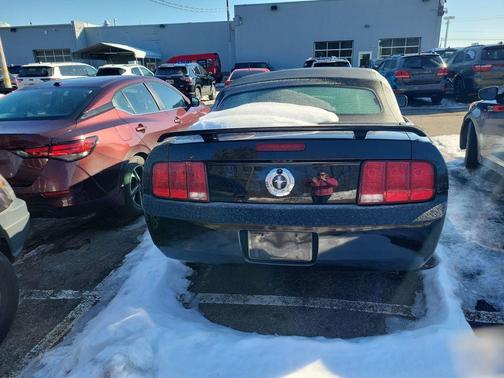 2006 Ford Mustang V6