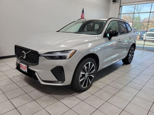 2025 Volvo XC60 B5 Plus