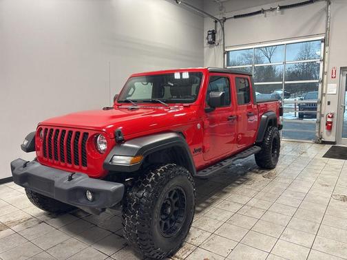 2020 Jeep Gladiator Sport