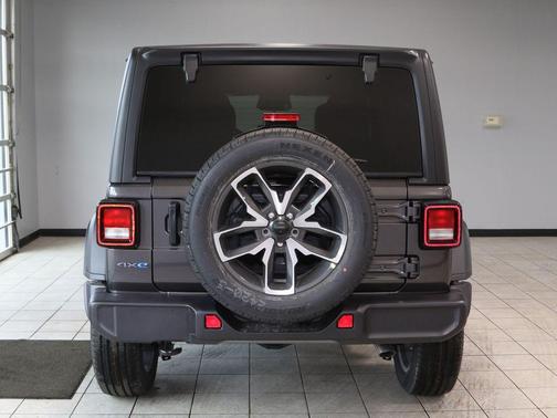 2025 Jeep Wrangler 4xe Sport