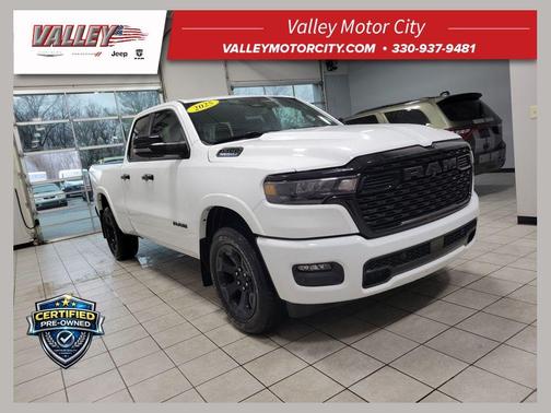 Bright White Clearcoat 2025 RAM 1500 Big Horn/Lone Star