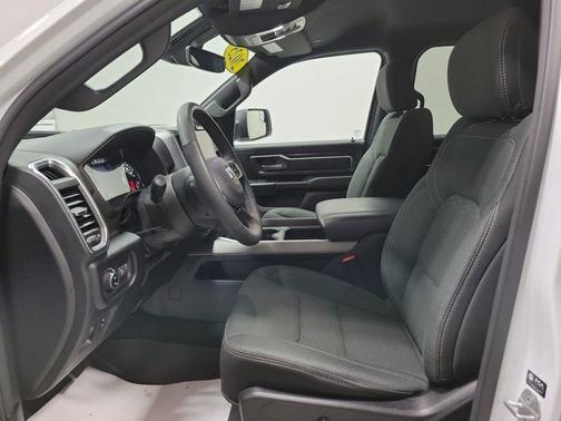 Bright White Clearcoat 2025 RAM 1500 Big Horn/Lone Star