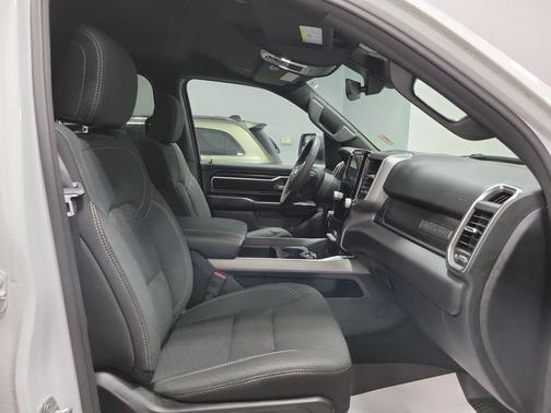 Bright White Clearcoat 2025 RAM 1500 Big Horn/Lone Star