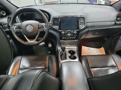 Diamond Black 2019 Jeep Grand Cherokee Altitude