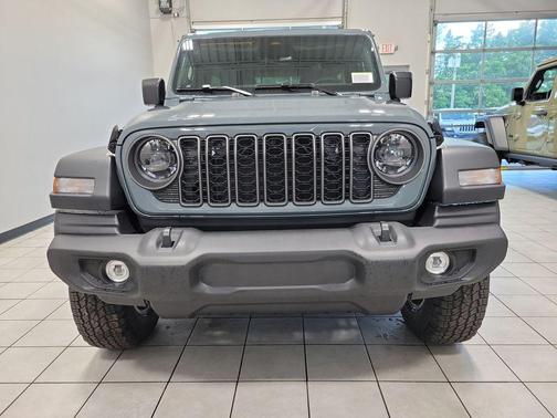Anvil Clearcoat 2026 Jeep Wrangler Sport