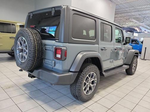Anvil Clearcoat 2026 Jeep Wrangler Sport