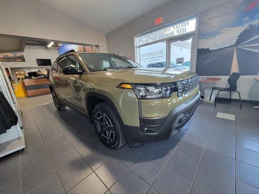 2026 Jeep Cherokee LAREDO/LIMITED