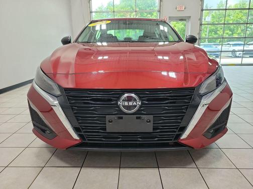 Scarlet Ember 2024 Nissan Altima 2.5 SV