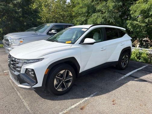 White Pearl 2026 Hyundai TUCSON SEL