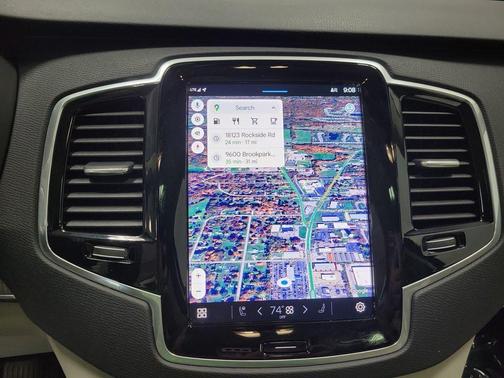 2024 Volvo XC90 B6 Plus Bright Theme 7-Seater