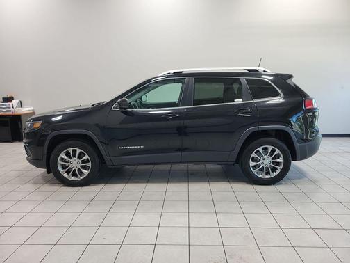 Diamond Black 2020 Jeep Cherokee Latitude Plus