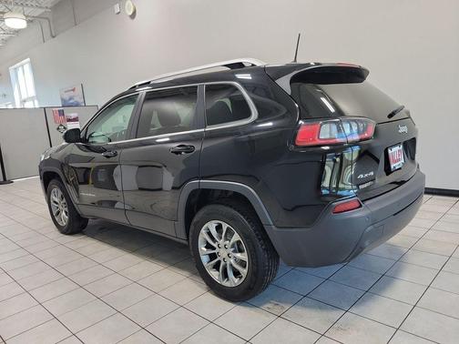 Diamond Black 2020 Jeep Cherokee Latitude Plus