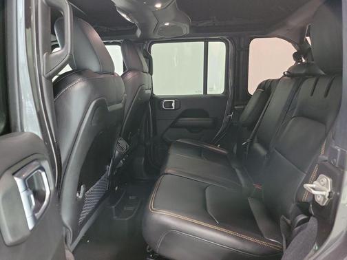 Granite Crystal Clearcoat Metallic 2024 Jeep Wrangler 4xe Sahara