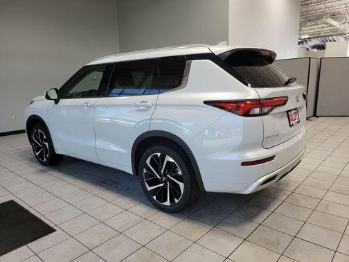 2024 Mitsubishi Outlander SEL