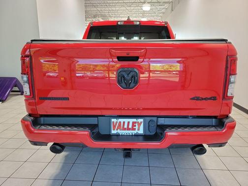 Flame Red Clearcoat 2021 RAM 1500 Big Horn
