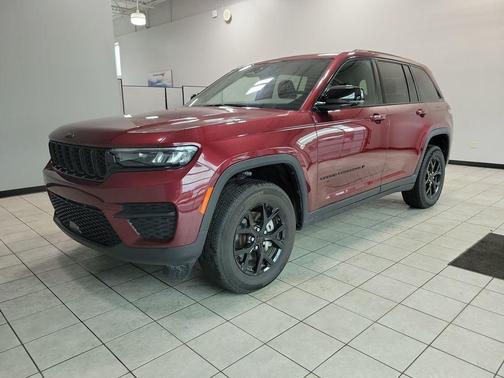 2024 Jeep Grand Cherokee Laredo