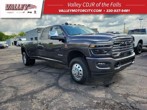 Granite Crystal Clearcoat Metallic 2026 RAM 3500 Laramie