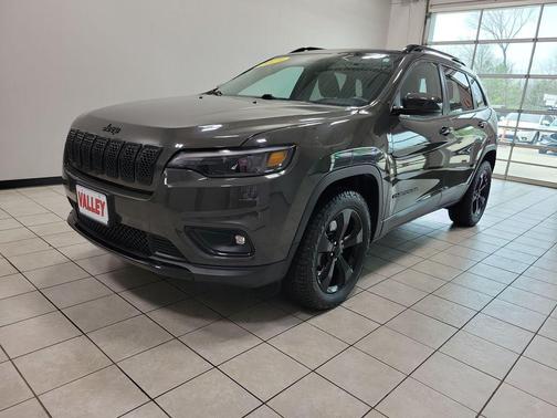 Pearl White Pearlcoat 2019 Jeep Cherokee Latitude Plus