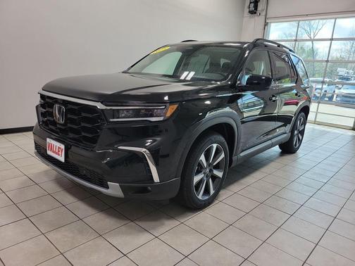 Black 2025 Honda Pilot Elite