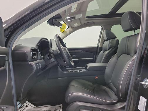 Black 2025 Honda Pilot Elite