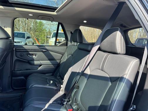 Black 2025 Honda Pilot Elite