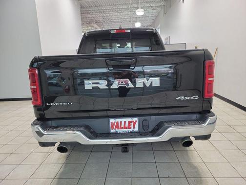 2025 RAM 1500 Limited