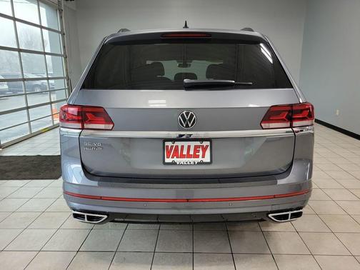 2021 Volkswagen Atlas 3.6 V6 SE w/ Technology R-Line