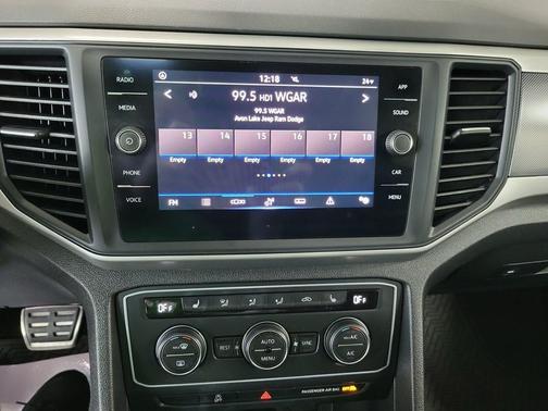 2021 Volkswagen Atlas 3.6 V6 SE w/ Technology R-Line