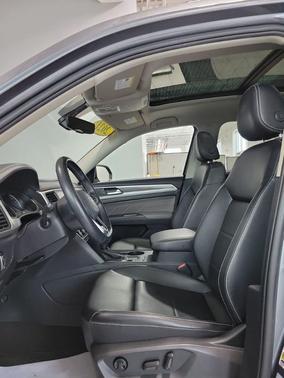 2021 Volkswagen Atlas 3.6 V6 SE w/ Technology R-Line