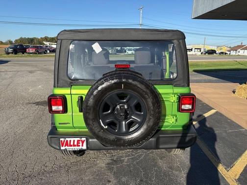 2026 Jeep Wrangler Sport