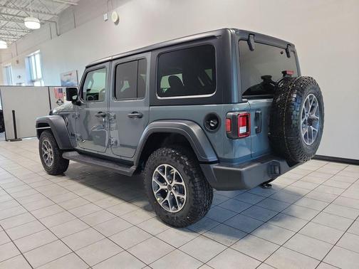 Anvil Clearcoat 2026 Jeep Wrangler Sport
