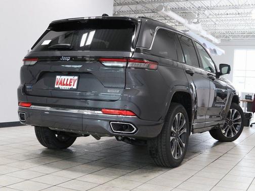 2023 Jeep Grand Cherokee 4xe Overland
