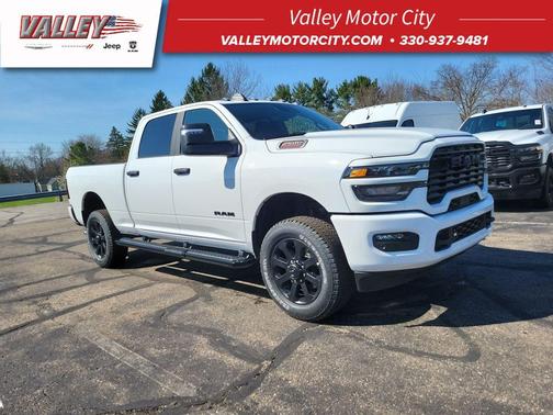 Bright White Clearcoat 2026 RAM 2500 Big Horn