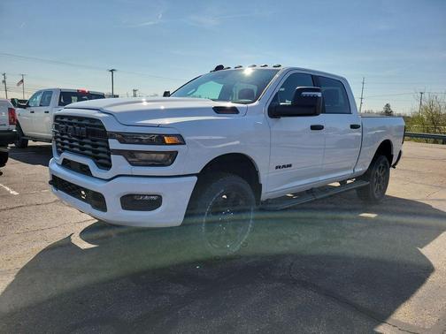 Bright White Clearcoat 2026 RAM 2500 Big Horn