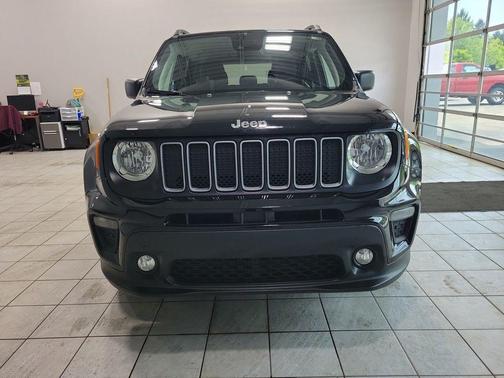 2023 Jeep Renegade Latitude