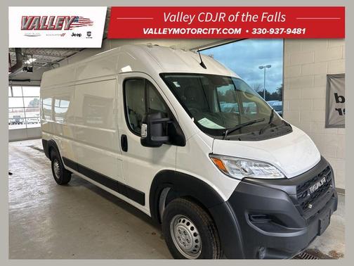 Bright White Clearcoat 2024 RAM ProMaster 2500 High Roof