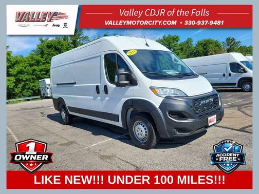 Bright White Clearcoat 2024 RAM ProMaster 2500 High Roof