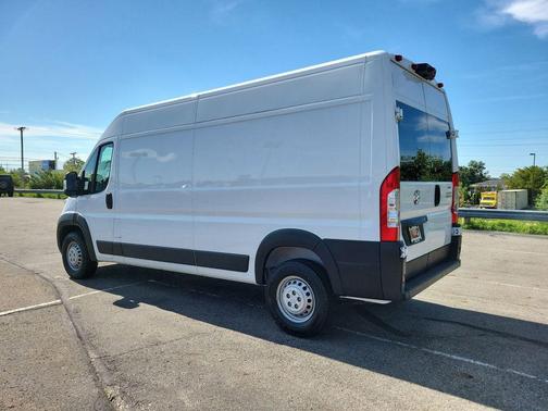 Bright White Clearcoat 2024 RAM ProMaster 2500 High Roof