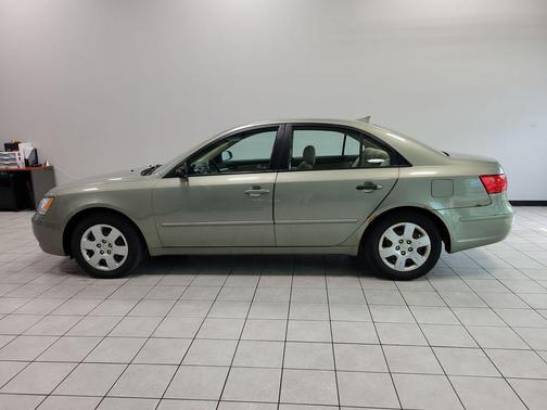 Natural Khaki Mica 2010 Hyundai SONATA GLS