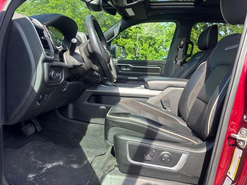 Delmonico Red Pearlcoat 2023 RAM 1500 Laramie