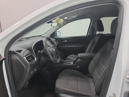 Summit White 2024 Chevrolet Equinox LT