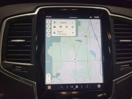 2025 Volvo XC90 B5 Core