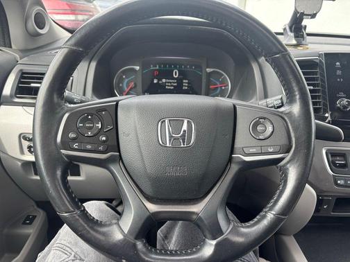 Lunar Silver Metallic 2019 Honda Pilot EX-L