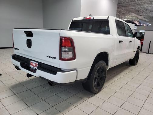Bright White Clearcoat 2023 RAM 1500 Big Horn