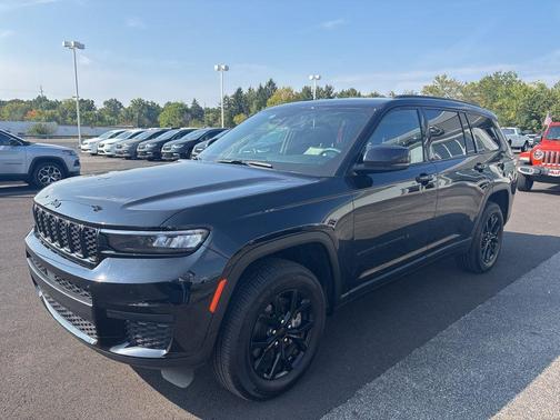 2024 Jeep Grand Cherokee L Laredo