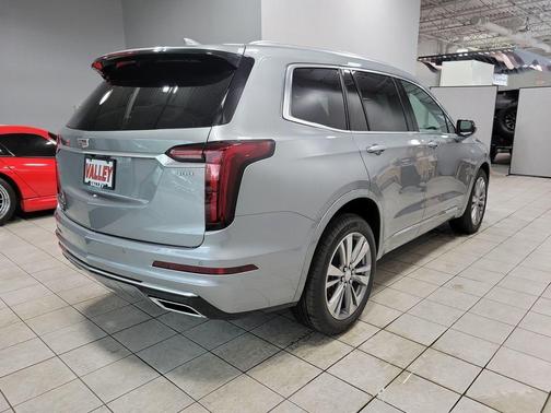 2025 Cadillac XT6 Premium Luxury AWD
