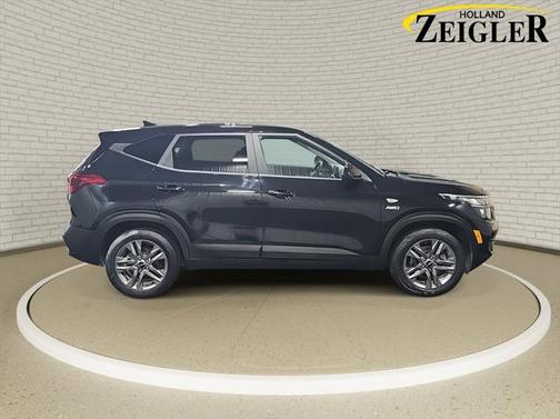 2023 Kia Seltos LX