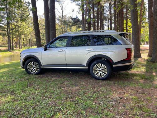 Typhoon Silver Metallic 2026 Hyundai Palisade Hybrid SEL 7P